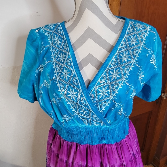 Phases Women's 100% Cotton Tie Dyed V-neck Embordered Dress size Med - Picture 3 of 9